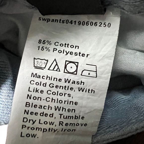 Women's High Waisted Light Wash Distressed Jogger Jeans XS 25" W x 27", 11" Rise - Picture 5 of 11